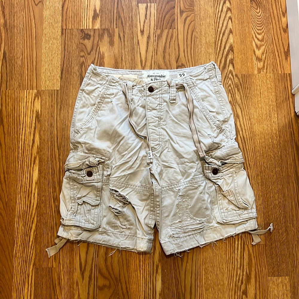 A&F cargo shorts